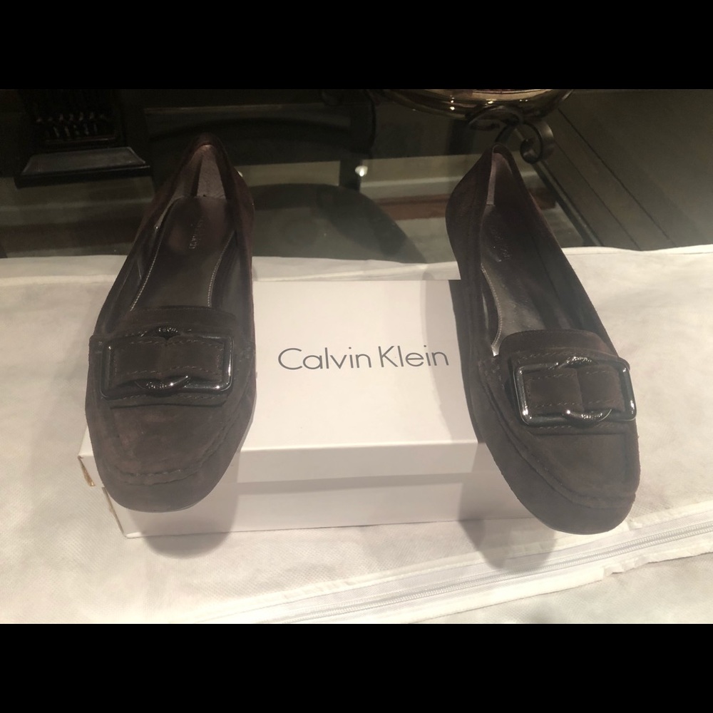 Brown suede Calvin Klein flat loafers